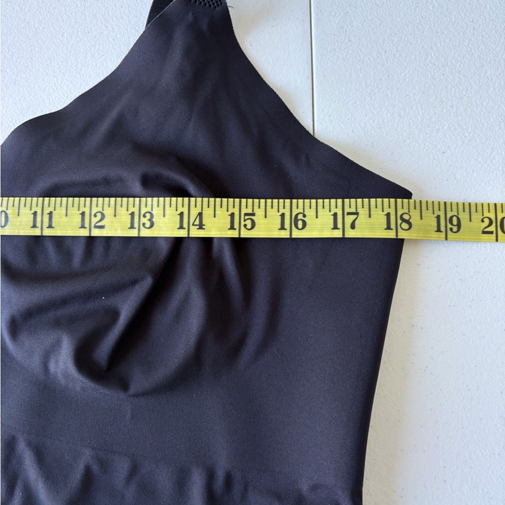 Knix Luxe Lift V Neck Tank XL Black Adjustable Straps No Pads Office Casual Soft - Picture 7 of 7